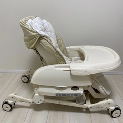 Combi CWL フェアレット AT ラグジュア 電動 スウィングチェアの画像