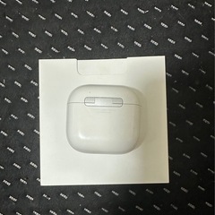 アップル純正品airpods第4世代の画像