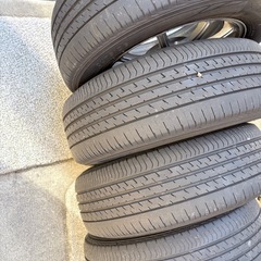 プリウス　サマーたいやタイヤの画像
