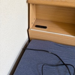 ダブルベットマットレス付きの画像