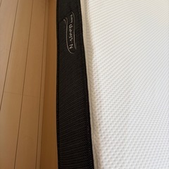 ダブルベットマットレス付きの画像