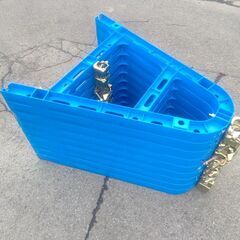 青色 単管バリケード9個セットの画像