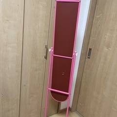 スタンドミラー、ピンクの画像