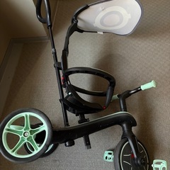 Globber（グロッバー）幼児用 三輪車＊押し棒・サンシェード・セーフティバー付き の画像