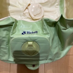 リッチェル　ベビーバス　エアーポンプ内蔵の画像