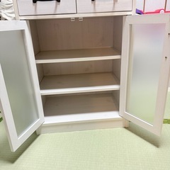 食器棚　　　キャビネット
の画像