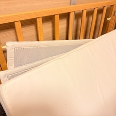 ベビーベッド+マットレス
の画像