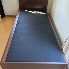 シングルベッド ベット
フレームの画像
