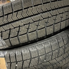 スタッドレスタイヤの画像