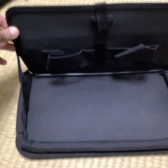 車のテーブルの画像