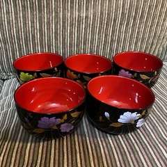 お椀 黒 花柄 5個の画像