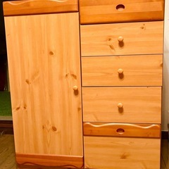 🌟美しい木目チェスト🪵＋扉付きハンガーラック✨5段大容量収納🗄️子供部屋👶サンルーム🌞リビング🛋玄関🎀どこでも大活躍💖2000円超お得🎁の画像