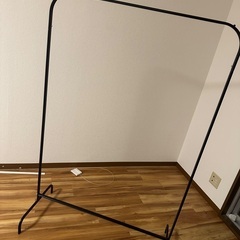 IKEA MULIG 洋服ラックの画像