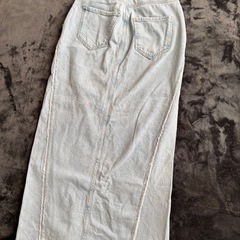 ZARA タイト　ロングデニムスカートの画像