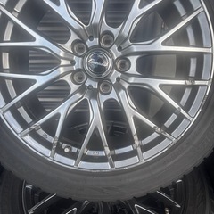 アルファード　エルグランド  カローラクロス　スタッドレスの画像