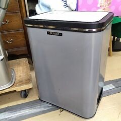 極上美品　灯油缶　灯油タンク　屋内　オイルタンク　ストーブの画像