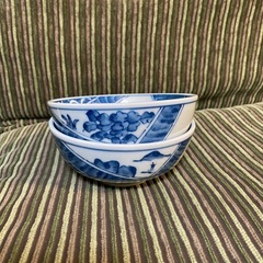 深皿 鹿 松 青 白 2個の画像