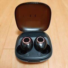 新品スマートウォッチ完全ワイヤレスイヤホンの画像