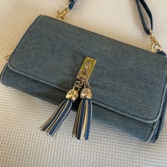 CLOSSHI⭐︎ デニム フリンジ  財布　ショルダーストラップの画像