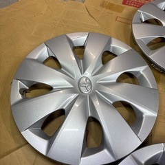 新車外し トヨタ純正14インチホイールキャップの画像