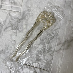 桜かんざし　着物　ゴールドの画像