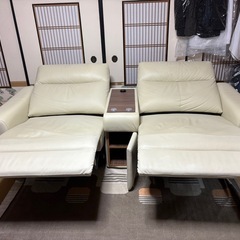 2人掛け電動リクライニングワイドソファの画像