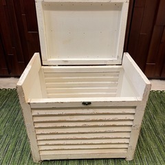 アンティークス　ウッドスツールの画像