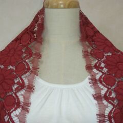 ストール　レッド×花の画像