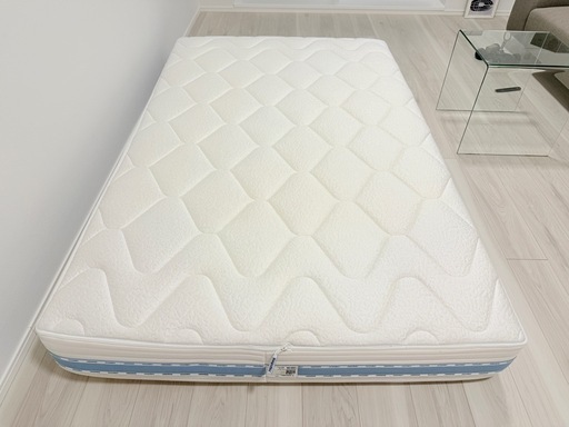 高級ベッドマットレス マニフレックス  オクラホマ （セミダブル）