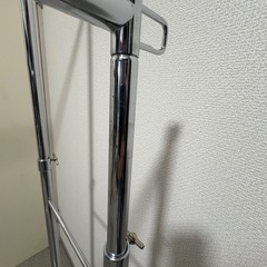 ハンガーラックの画像