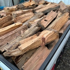 訳あり杉薪、軽トラ2台価格、お好きな山選んでくださいの画像