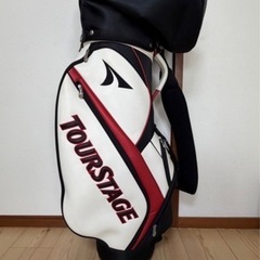 ツアーステージ のゴルフクラブ とキャディバッグの画像