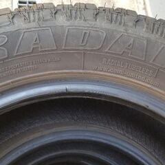 オールテレーン　Radar　レネゲード　245/65-17　5分山程度　タイヤ4本　2019年の画像