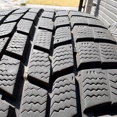 スタッドレス4本ホイール付き　215-60-17の画像