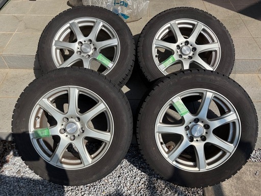 スタッドレス4本ホイール付き　215-60-17