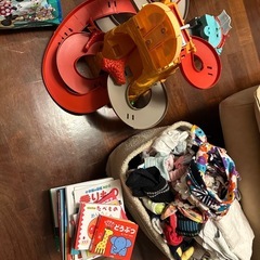 子供服、おもちゃ、ガレージセールの画像