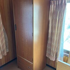 木製ワードローブ 洋服収納 クローゼット レトロ調の画像