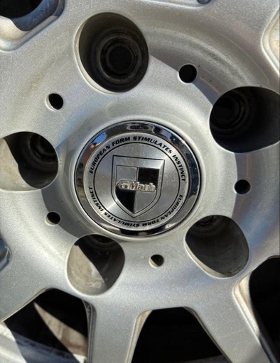 DUNLOP製215/65R16のWINTER MAXXタイヤセット。