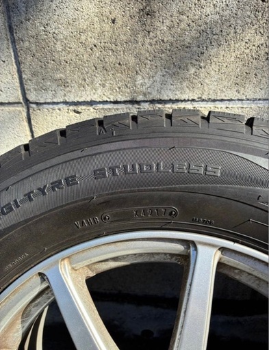 DUNLOP製215/65R16のWINTER MAXXタイヤセット。