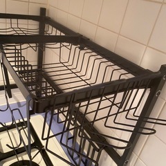 オシャレ食器収納の画像