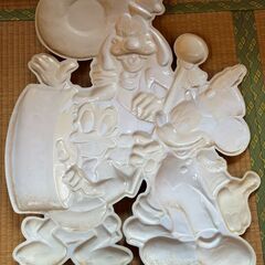 ディズニー ミッキー ドナルド グーフィー 立体パネル 壁掛け レトロの画像