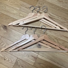 【美品】【イケア】BUMERANG ブメラング 木製ハンガー ナチュラル 6本セットの画像