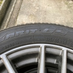 スタッドレスタイヤ　4本 TOYO　175/65R14 82Qの画像