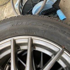 スタッドレスタイヤ　4本 TOYO　175/65R14 82Qの画像
