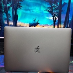 Macbook Pro 2018の画像