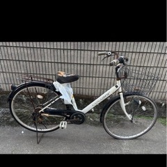 シティサイクル ホワイト 前バスケット付きの画像