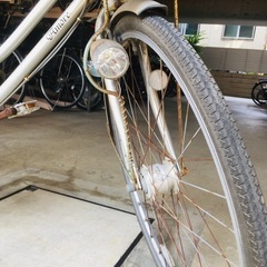 【オートライト】27インチ ママチャリ シティサイクル シルバー メッシュカゴ付き 自転車　 の画像