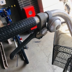 【オートライト】27インチ ママチャリ シティサイクル シルバー メッシュカゴ付き 自転車　 の画像