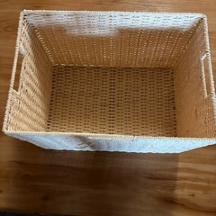 収納カゴ３個の画像
