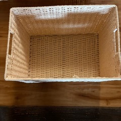 収納カゴ３個の画像